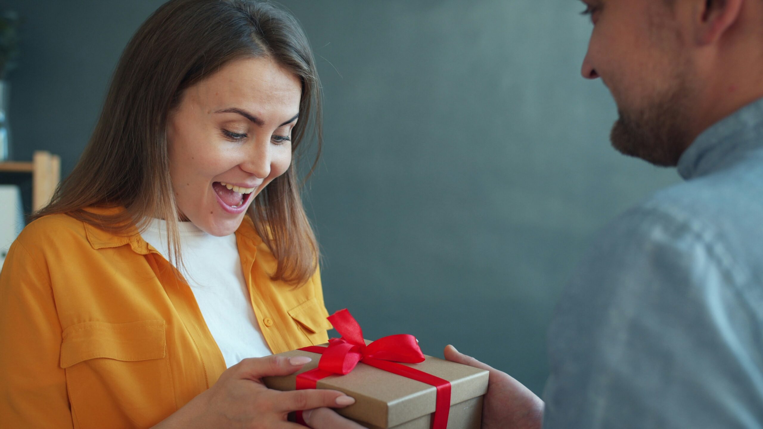 healthy gifts for her woman receiving gift