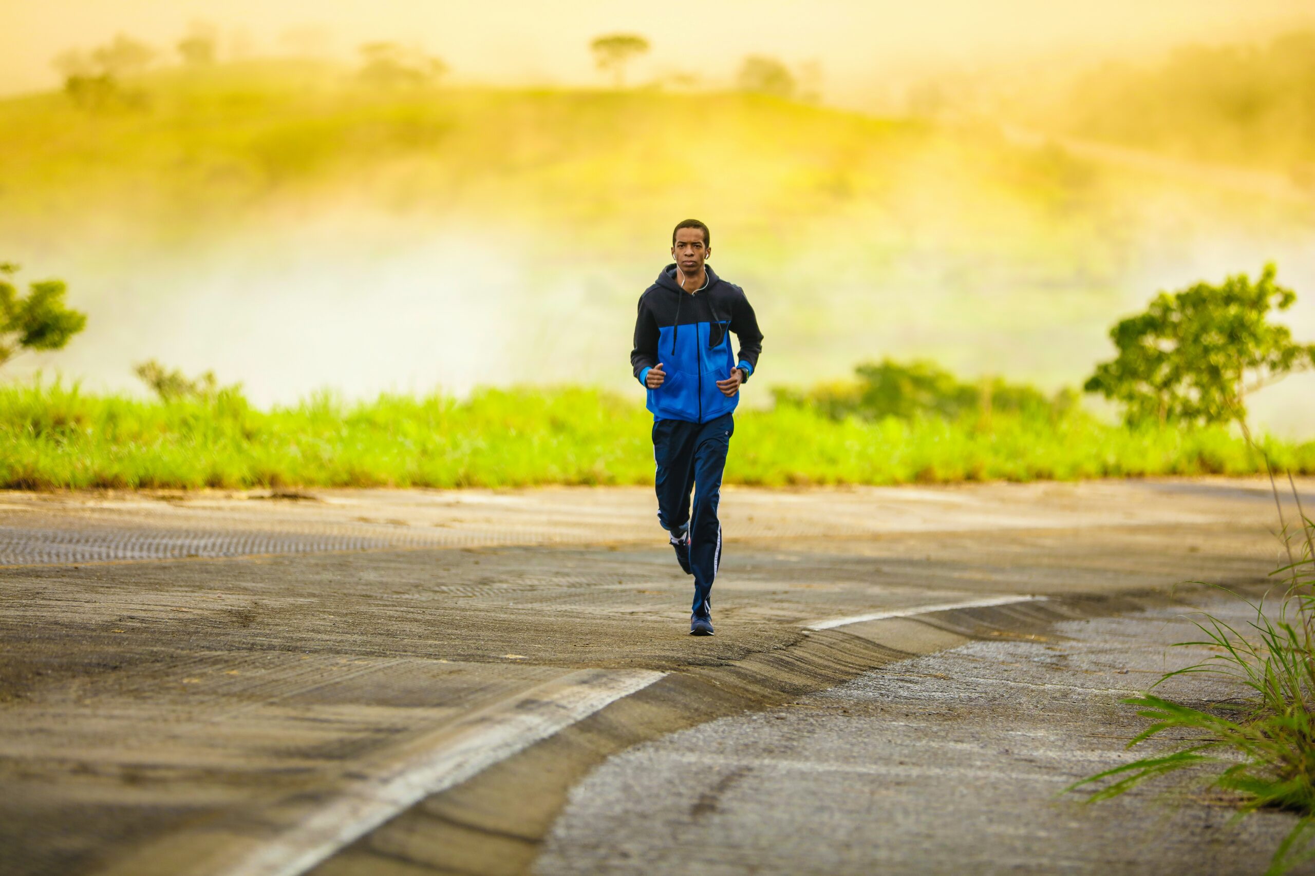 running shoes for foot pain - man running