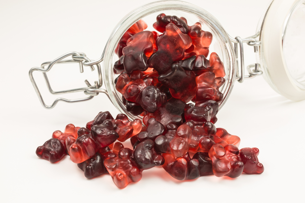 gummy candy bears with cranberry and elder fruit flavor in a glass jar elderry gummies