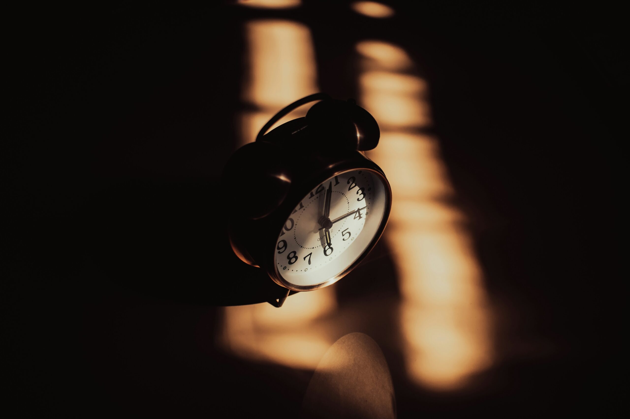 alarm clock circadian rhthym routine for better energy