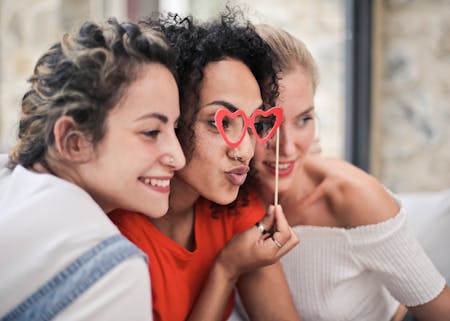 friendship dynamics ladies having fun together