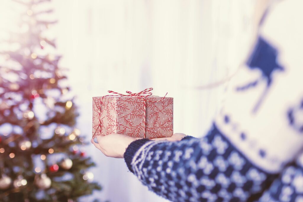 healthy gifts for her - receiving present