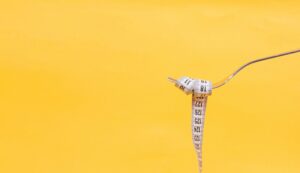 summer detox diets - measuring tape
