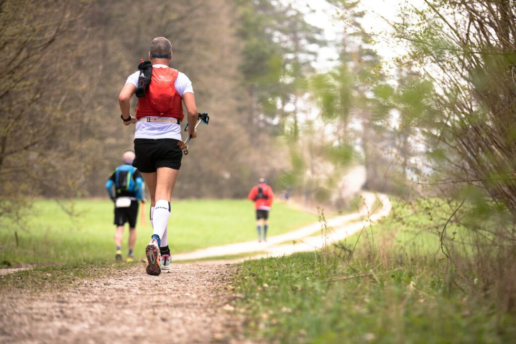 start running after 40 endurance exercises - man running