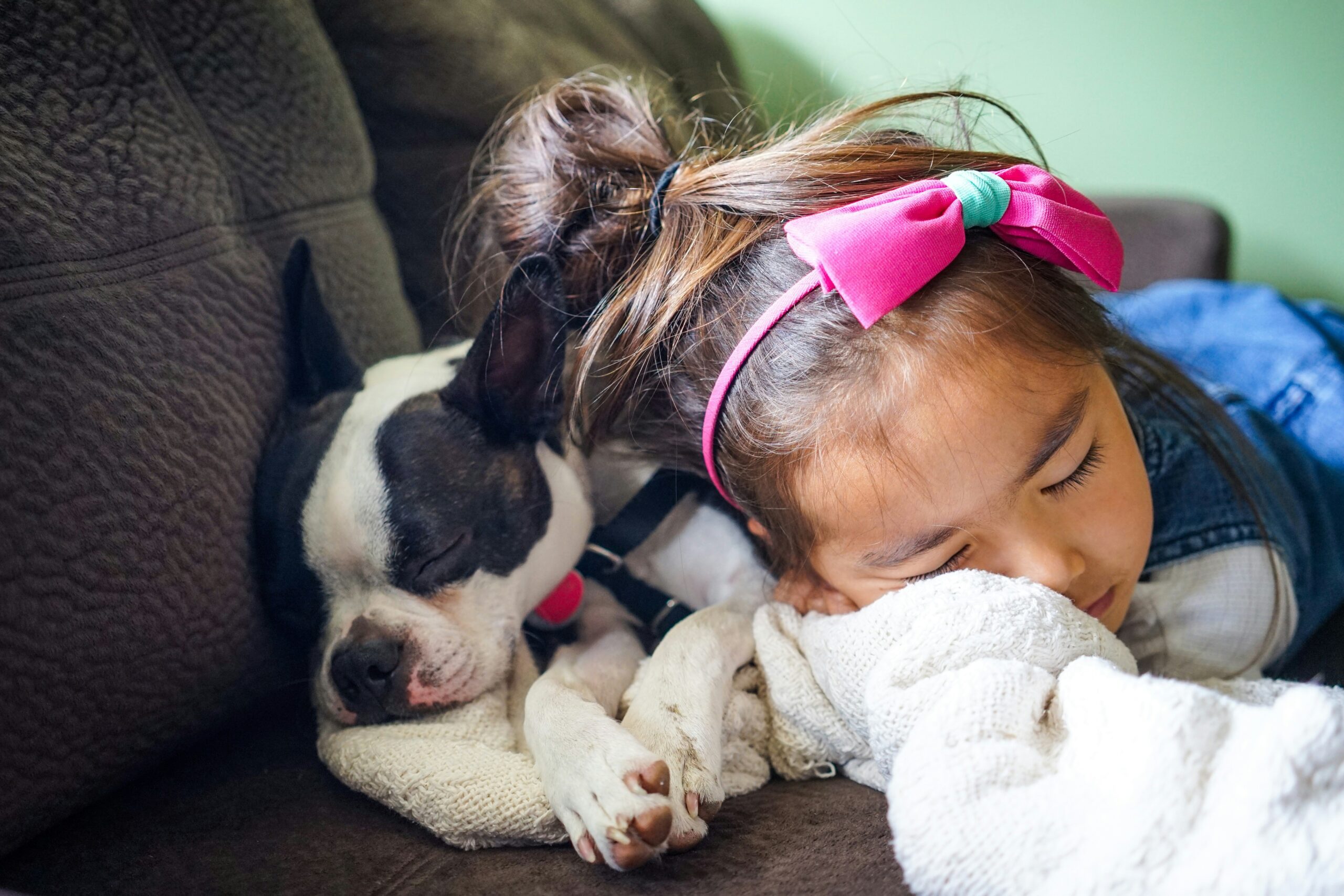 omega-3s melatonin for kids - sleeping kid and puppy